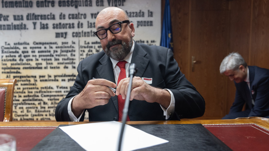 Cerdán abronca a Koldo: «450 se le dieron en tres sobres»; «¡Koldo!, de eso no se habla»