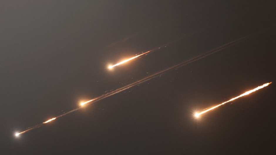 Israel detecta un ataque con 100 misiles lanzado por Irán