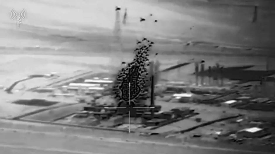 Israel bombardea un reactor nuclear inactivo en Irán