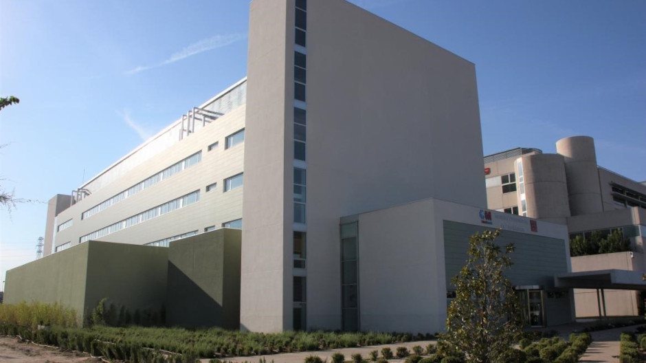 DIRECTO | Ayuso visita las obras de ampliación del Hospital de Fuenlabrada