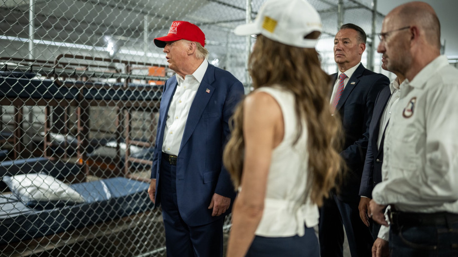 Trump abre la puerta a deportar a ciudadanos estadounidenses: "Quizá sea la próxima tarea"