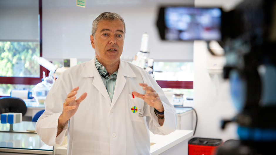 El químico de la Universidad San Pablo CEU, Javier Pérez Castells