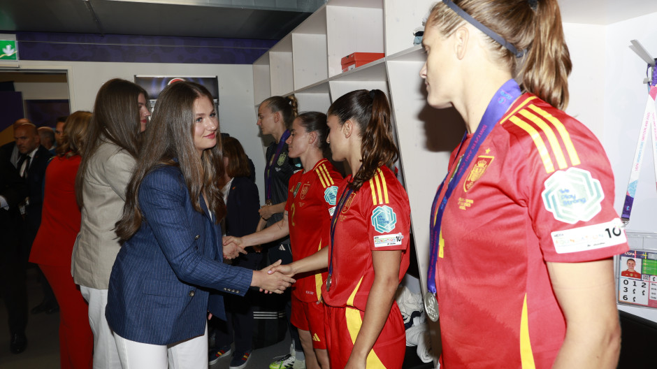 La Princesa Leonor y la Infanta animan a la Selección tras la derrota: «No perdáis esa energía»