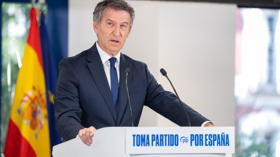 Feijóo lamenta el «bienio» de Sánchez: «Le sobra legislatura y a España le sobra este Gobierno»