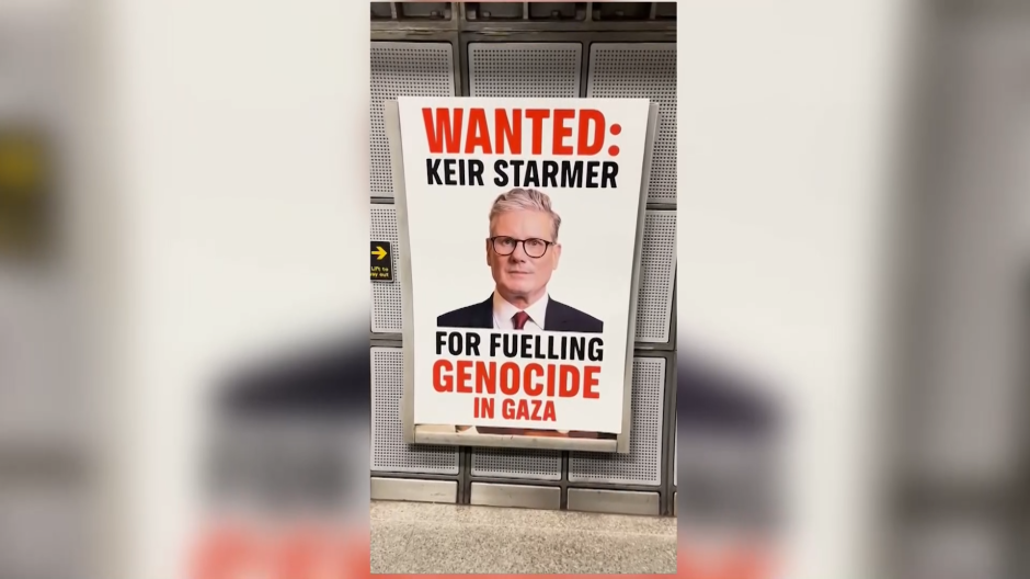 Activistas de Greenpeace arremeten contra Starmer