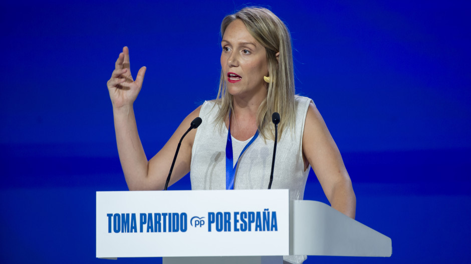 Alma Ezcurra ofrece declaraciones ante los medios en León