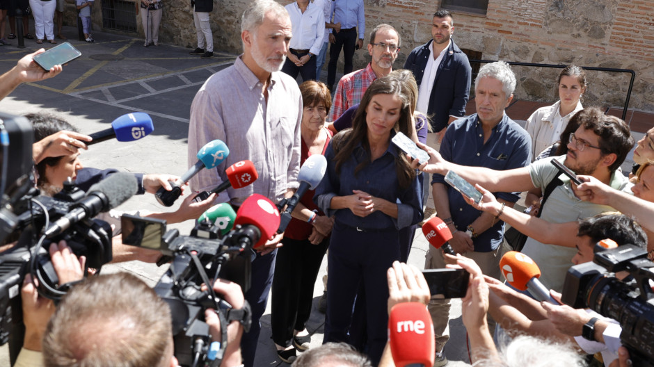 Los Reyes tras la visita de los incendios en Cáceres