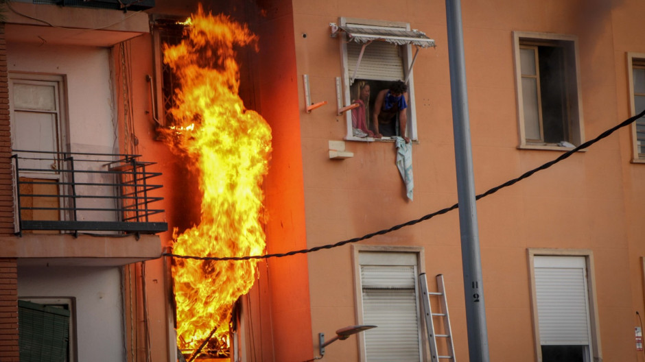 Incendio vivienda Torrent Valencia