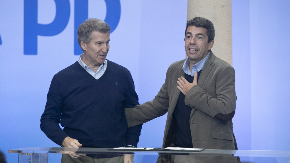 El presidente del PP, Alberto Núñez Feijóo, y el presidente de la Generalidad Valenciana, Carlos Mazón