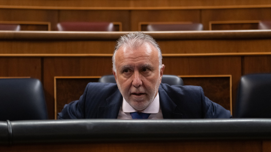 El ministro de Política Territorial y Memoria Democrática, Ángel Víctor Torres