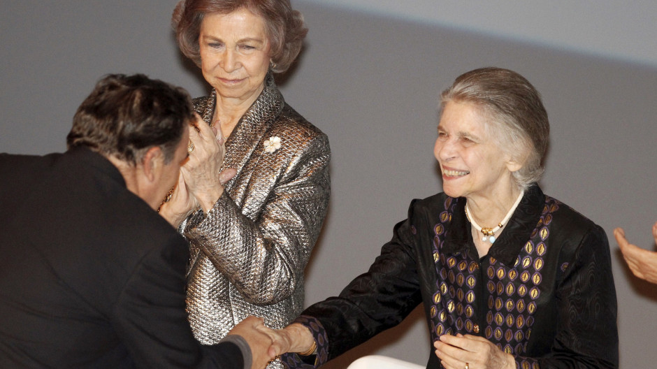 Los Reyes, doña Sofía, la princesa y la infanta acuden al responso por la princesa Irene de Grecia, en directo