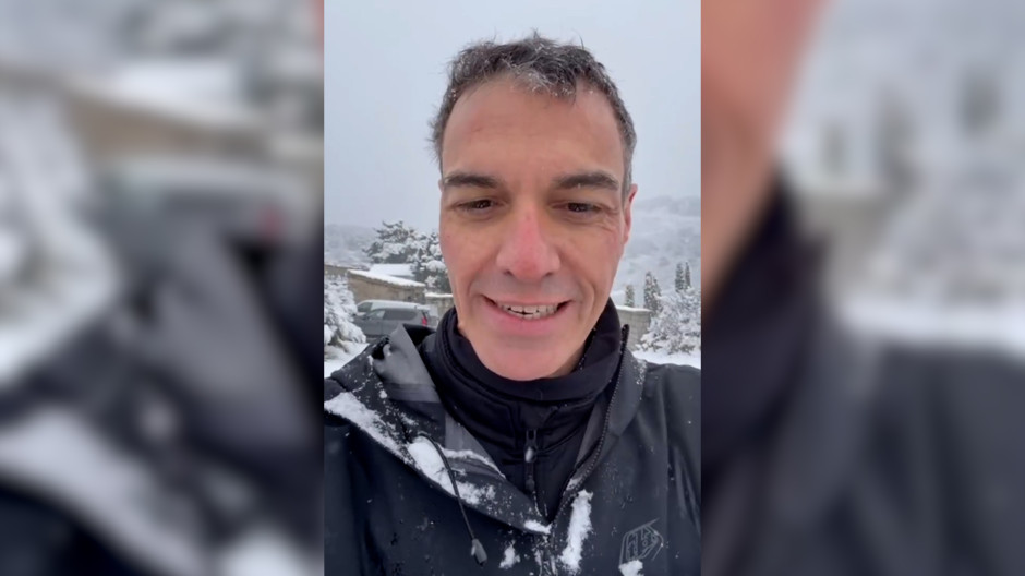 Pedro Sánchez comparte en sus redes sociales un vídeo yendo a montar en bici por una montaña nevada