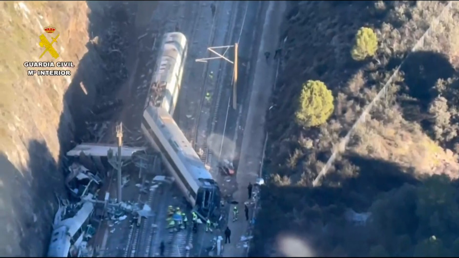 La Guardia Civil comparte imágenes aéreas del lugar del accidente del tren