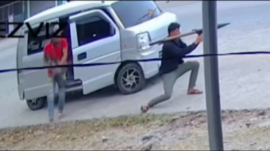 Un alcalde del sur de Filipinas sobrevive a un intento de asesinato con un lanzacohetes