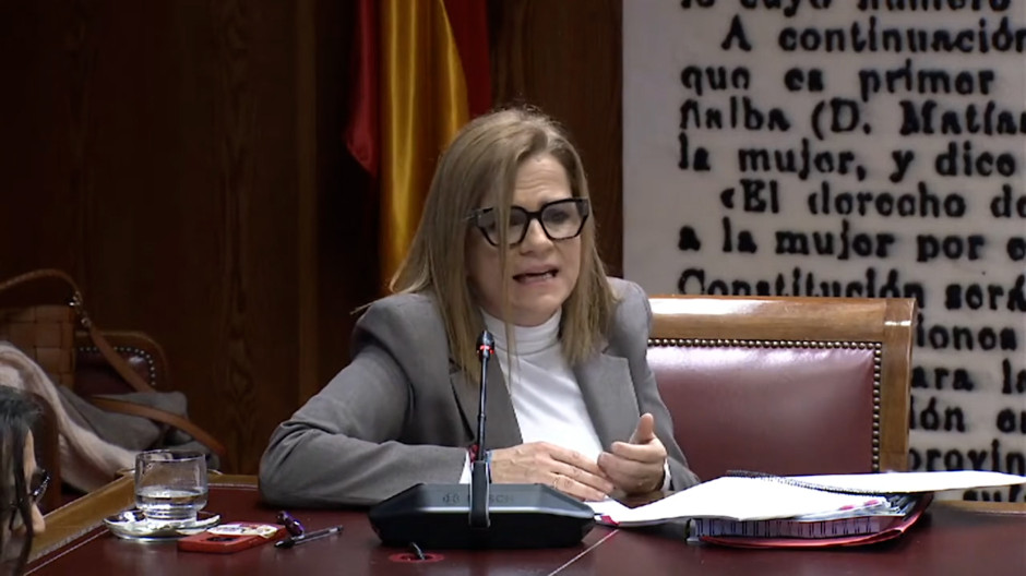 El PP señala a Pilar Bernabé por la gestión de la Dana: «Una suerte que viniera a salvarnos»