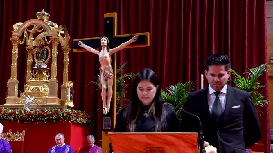 Los familiares de las víctimas, en el funeral: «La única presidencia que queremos a nuestro lado es la de Dios»