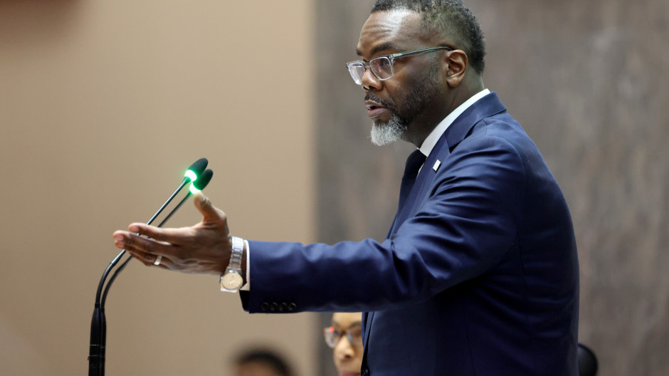 El alcalde de Chicago, Brandon Johnson