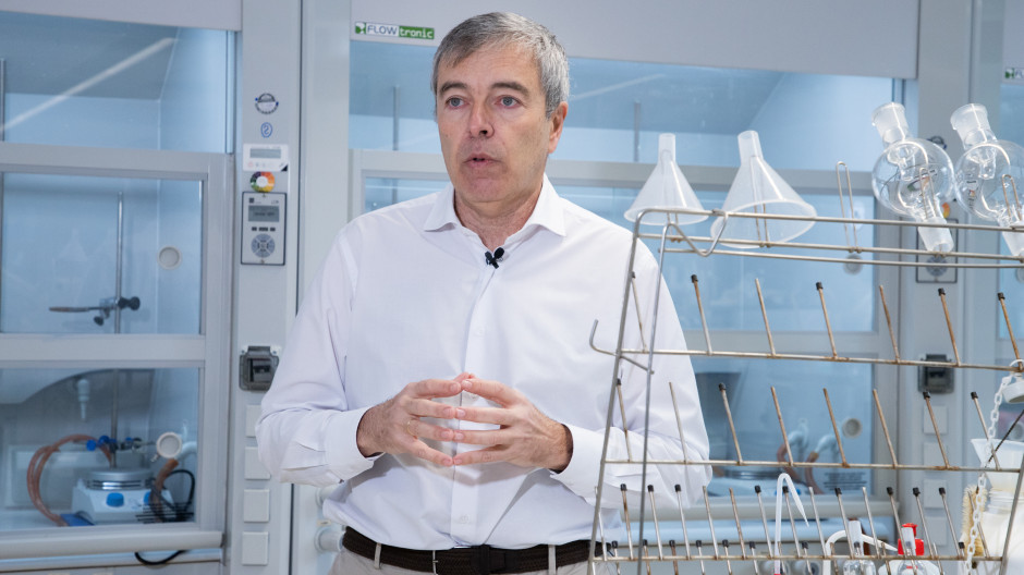 El químico de la Universidad San Pablo CEU, Javier Pérez Castells