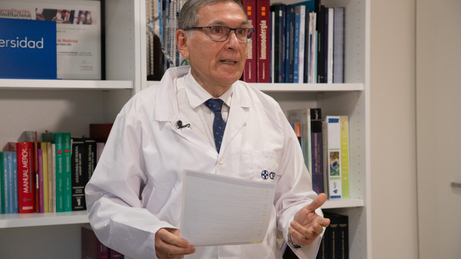 El decano de la Facultad de Medicina de la Universidad San Pablo CEU, Tomás Chivato