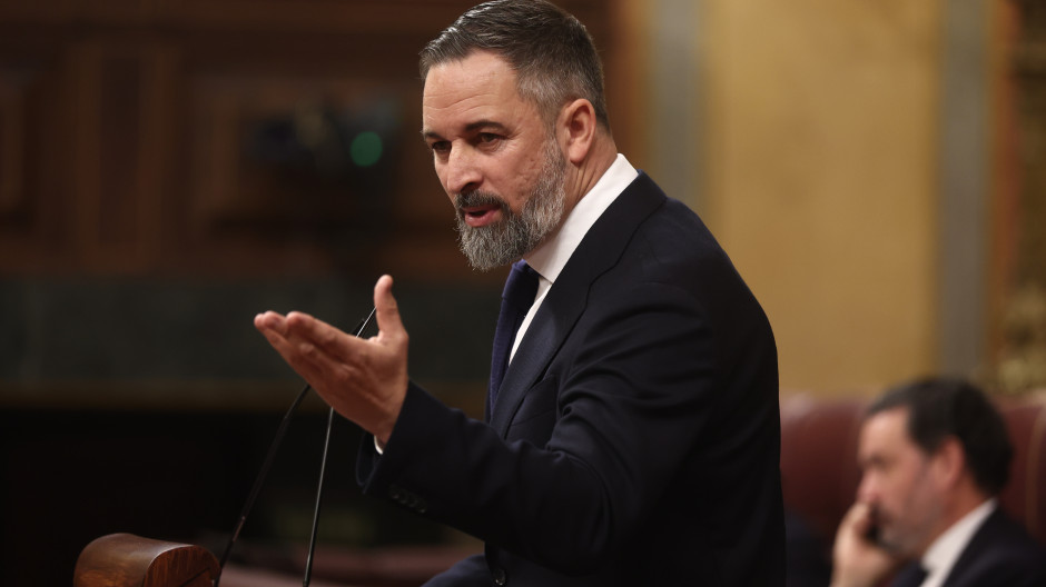 El presidente de VOX, Santiago Abascal, en una sesión de control al Gobierno