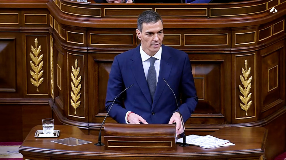 Sánchez afea a las juventudes de Vox y califica de vergüenza el apodo «el galgo de Paiporta»