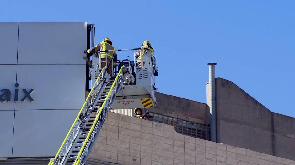 Fallece una mujer en Cataluña tras derrumbarse un tejado sobre ella debido al temporal en Barcelona