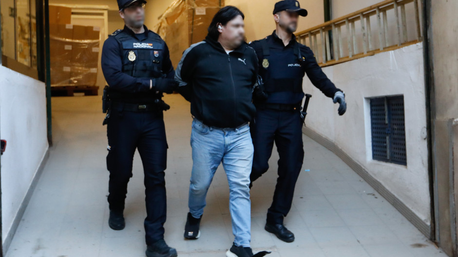 Uno de los detenidos pasa a disposición judicial, a 13 de febrero de 2026, en Murcia