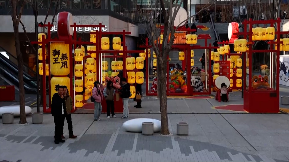 Los jóvenes chinos replantean el regreso a casa por Año Nuevo ante choques generacionales