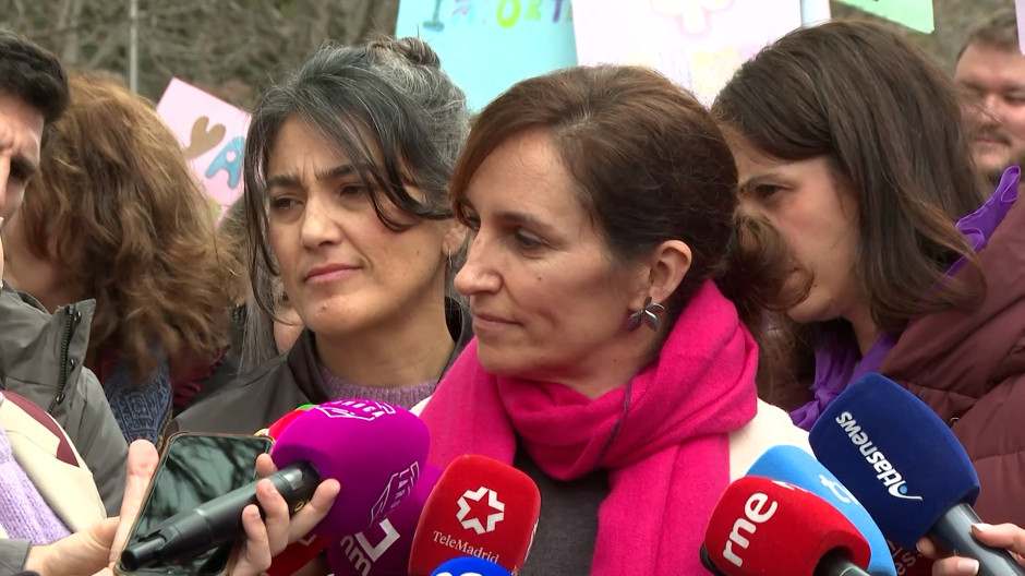 Mónica García utiliza el 8-M para cargar contra Ayuso y la derecha