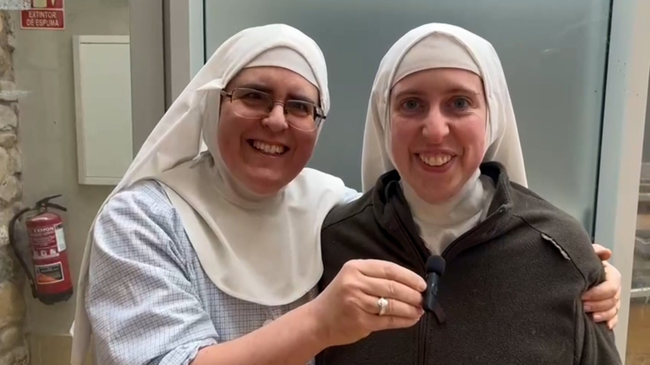 Vídeo de las exmonjas de Belorado en su último día en el convento: cumpleaños y desahucio