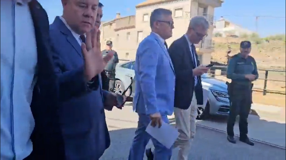 Page ignora el dolor de la madre de un fallecido en la dana de Letur: «Sigues sin hacer nada»