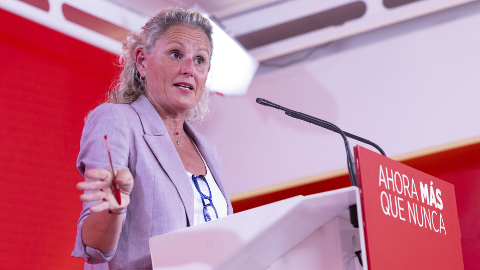 La portavoz del PSOE, Montse Mínguez
