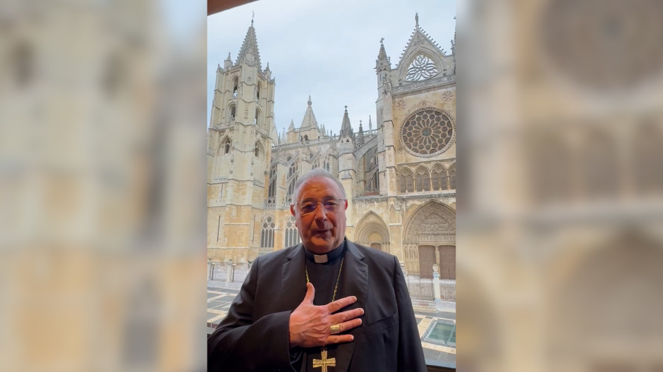 El obispo de León celebra la llegada del Papa: «Nos hemos preparado con el corazón dispuesto y lleno de ilusión»
