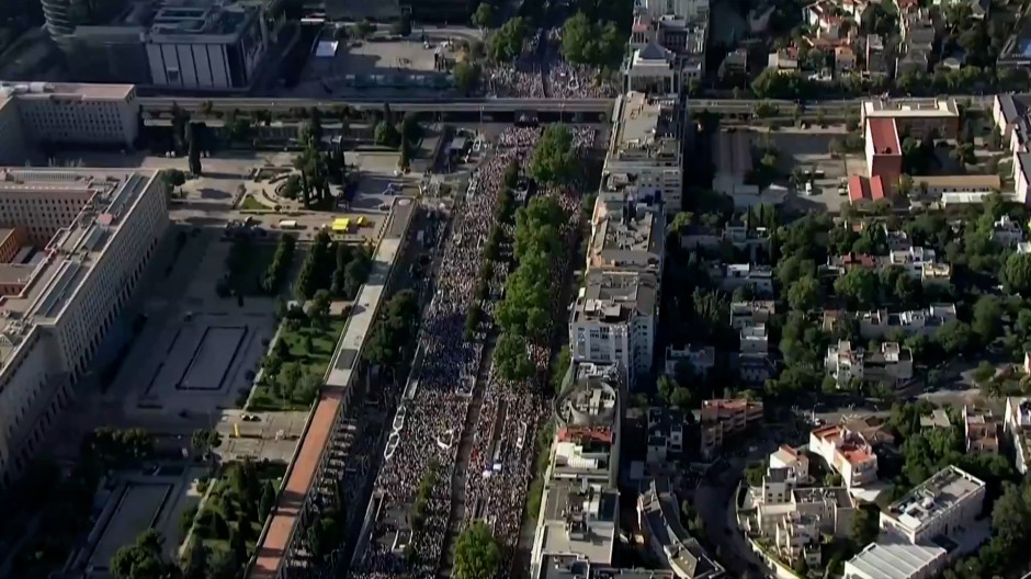La espectacular imágen aérea de Madrid colapsada por más de medio millón de jóvenes que esperan al Papa en la vigilia