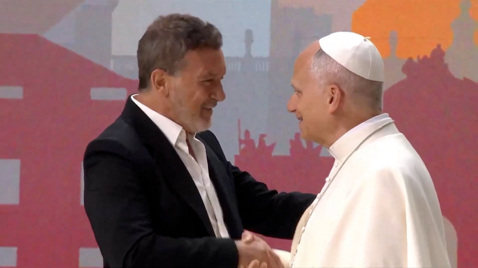 Vuelve a ver el discurso íntegro de Antonio Banderas en honor al Papa León XIV