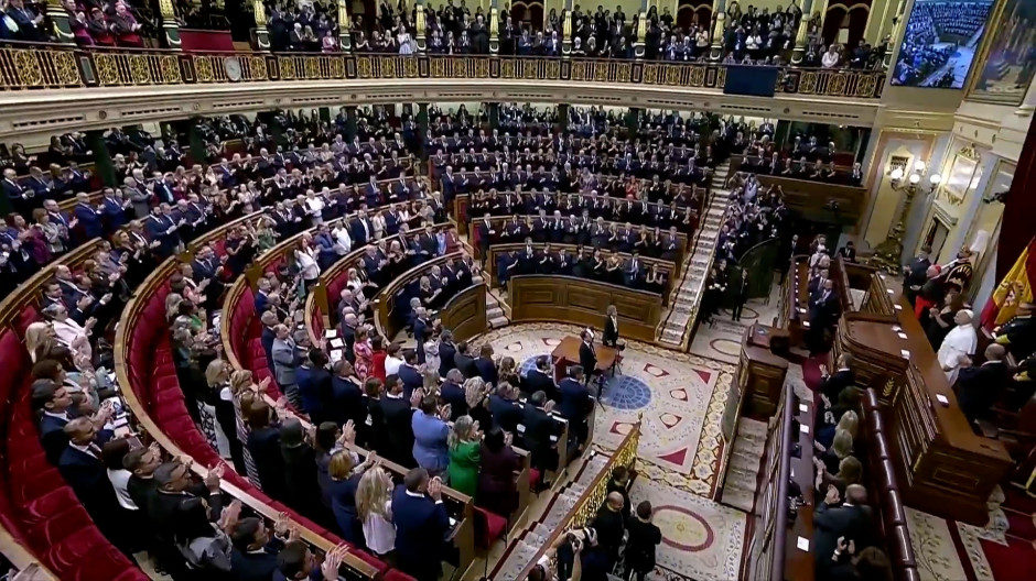 La solemne ovación al Papa al entrar al hemiciclo del Congreso de los Diputados