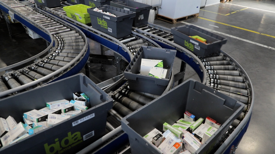 El sorprendente viaje de los medicamentos hasta tu farmacia en tiempo récord gracias a Bidafarma
