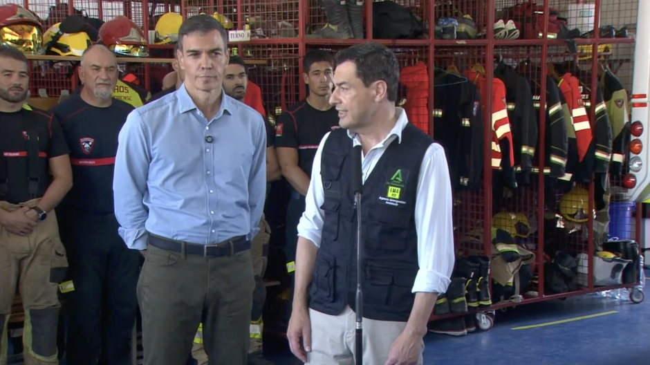 El presidente del Gobierno, Pedro Sánchez y Juanma Moreno, presidente de la Junta de Andalucía