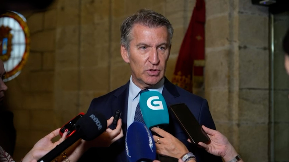 Feijóo atiende a los medios este sábado 25 de julio