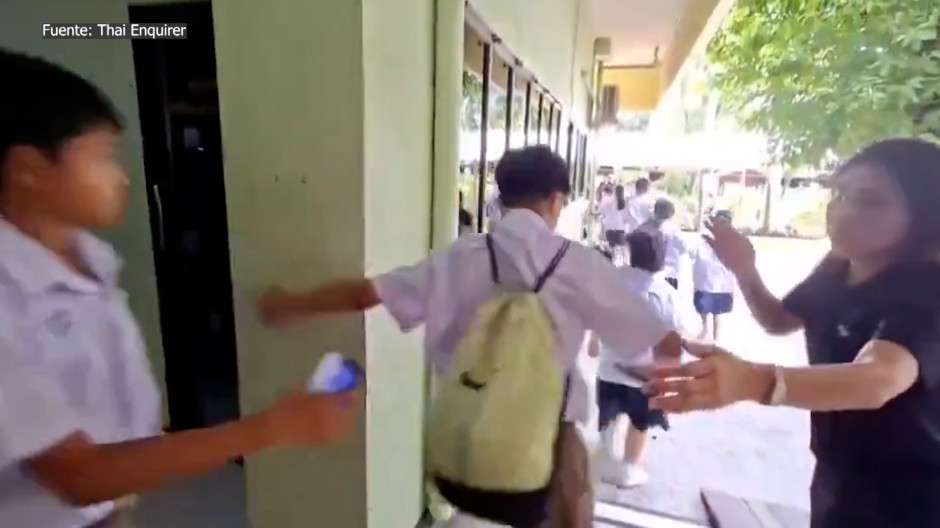 Un tiroteo en una escuela de secundaria en Tailandia deja al menos seis muertos y 15 heridos