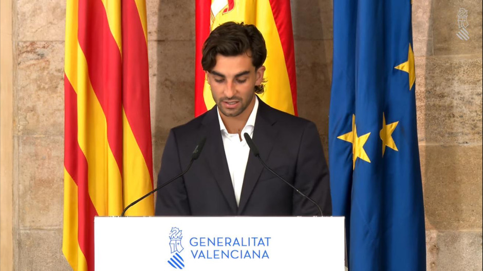 Ferran Torres durante su discurso en el Palacio de la Generalitat Valenciana