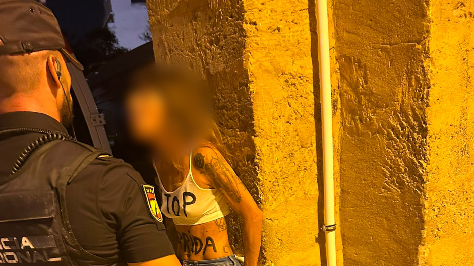 Una activista antitaurina que agredió al conserje tras saltar al ruedo en Palma denuncia ahora lesiones