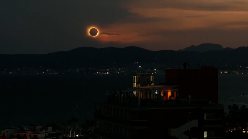 El eclipse solar deja un atardecer espectacular en Palma
