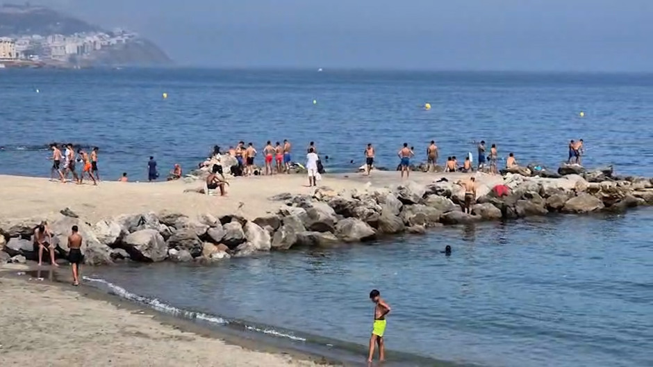 La frontera de Ceuta afronta el rumor de un nuevo salto masivo dejando su suerte en manos de Marruecos