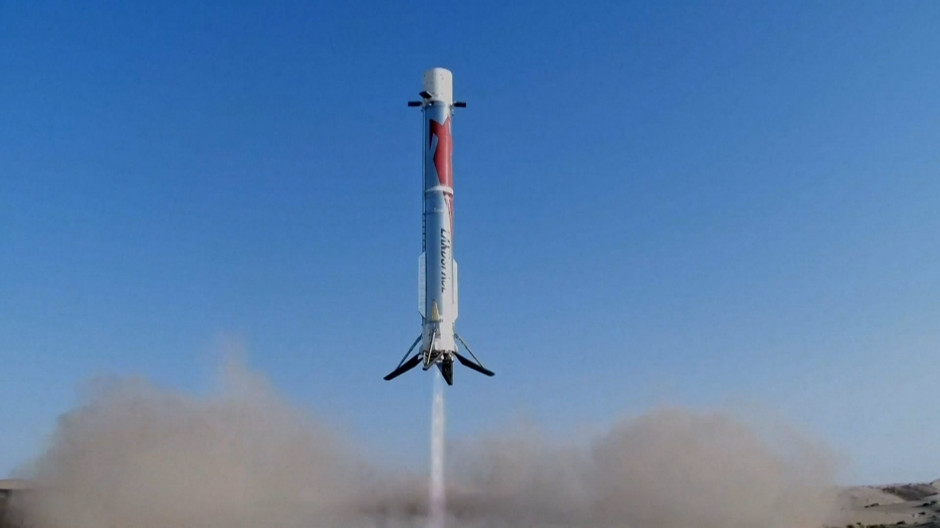 China consigue por primera vez aterrizar la primera etapa de cohete espacial