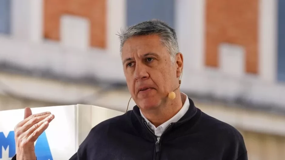 Albiol se hace viral con un vídeo increpando a unos okupas: «Os voy a echar legalmente»