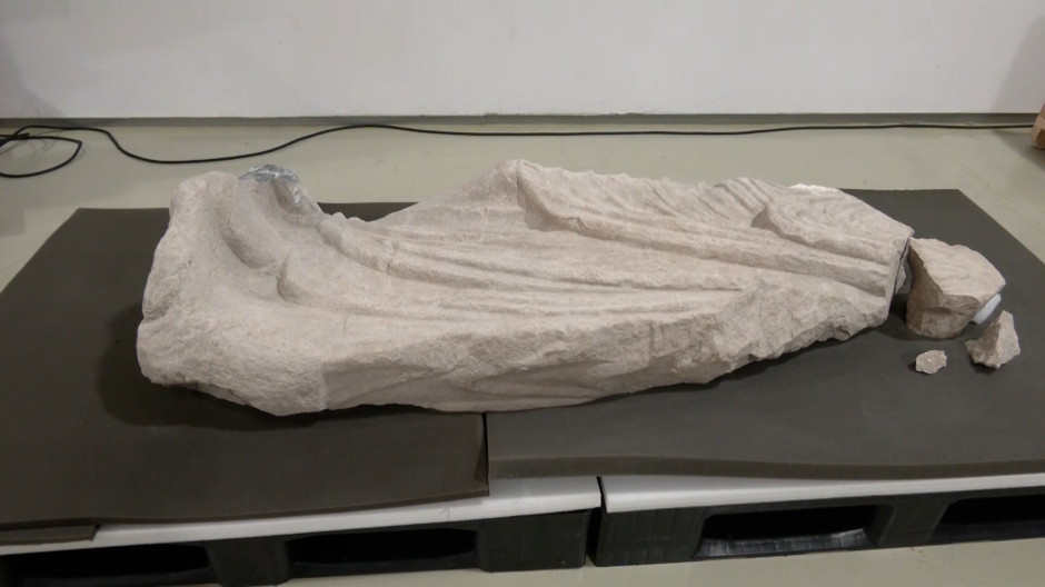 El hallazgo arqueológico de La Puebla de Cazalla: Togado romano de más de metro y medio y 700 kilos