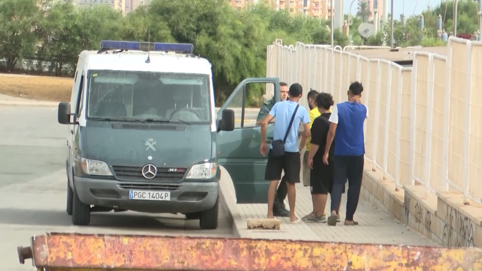 La playa de Cartagena donde ha llegado una patera: "Más control y menos Gobierno de vacaciones"