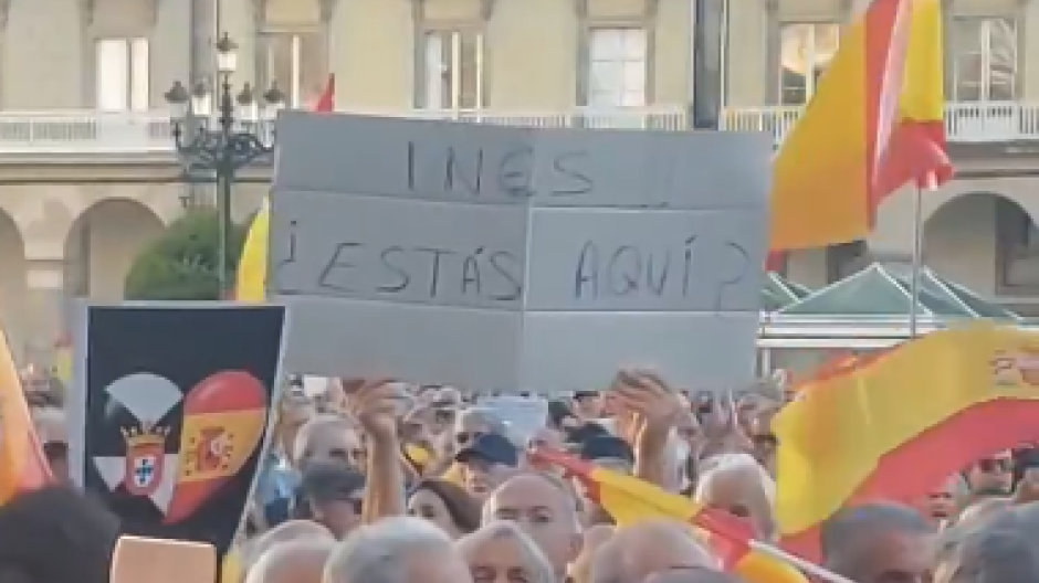Pancarta en la manifestación de la Plaza María Pita en La Coruña