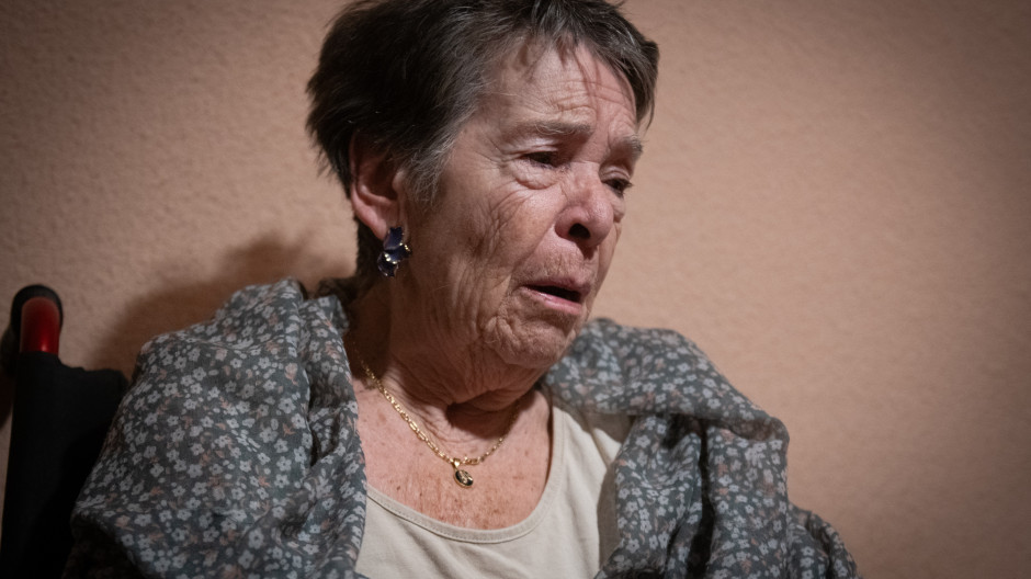 Maricarmen espera en su casa a que se ejecute o se impida el desahucio